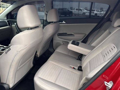 Used 2021 Kia Sportage LX w/ LX Fwd Popular Package image 9