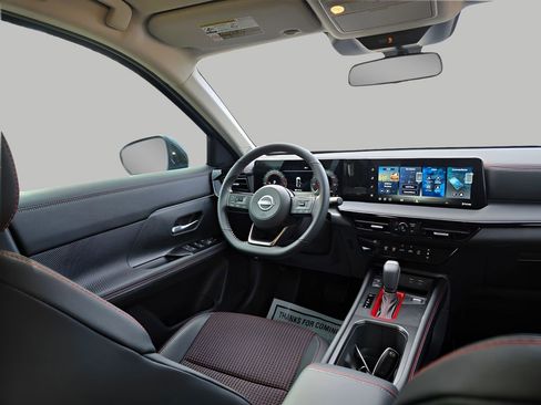 New 2026 Nissan Kicks SR FWD image 10