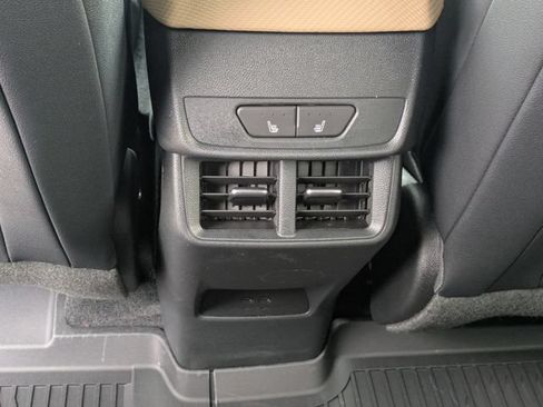 New 2026 Chevrolet Equinox ACTIV w/ Convenience Package III AWD/4WD image 28