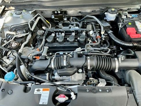 Used 2022 Honda Accord Sport image 7