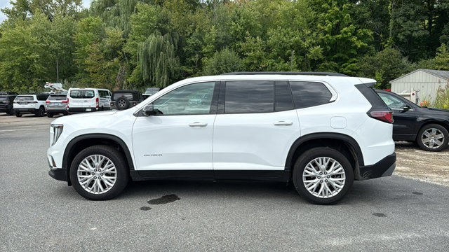Used 2026 GMC Acadia Elevation w/ Elevation Premium Package AWD/4WD image 4