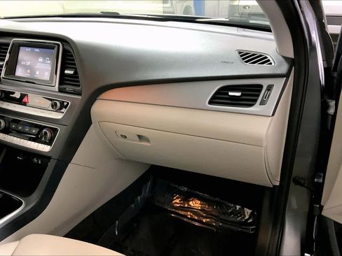 Used 2018 Hyundai Sonata SEL w/ Cargo Package image 18