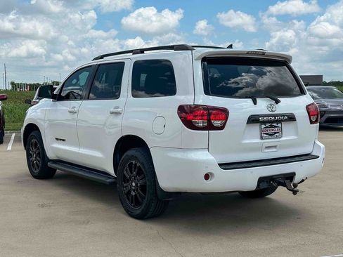 Used 2019 Toyota Sequoia TRD Sport w/ TRD Sport Premium Package AWD/4WD image 5