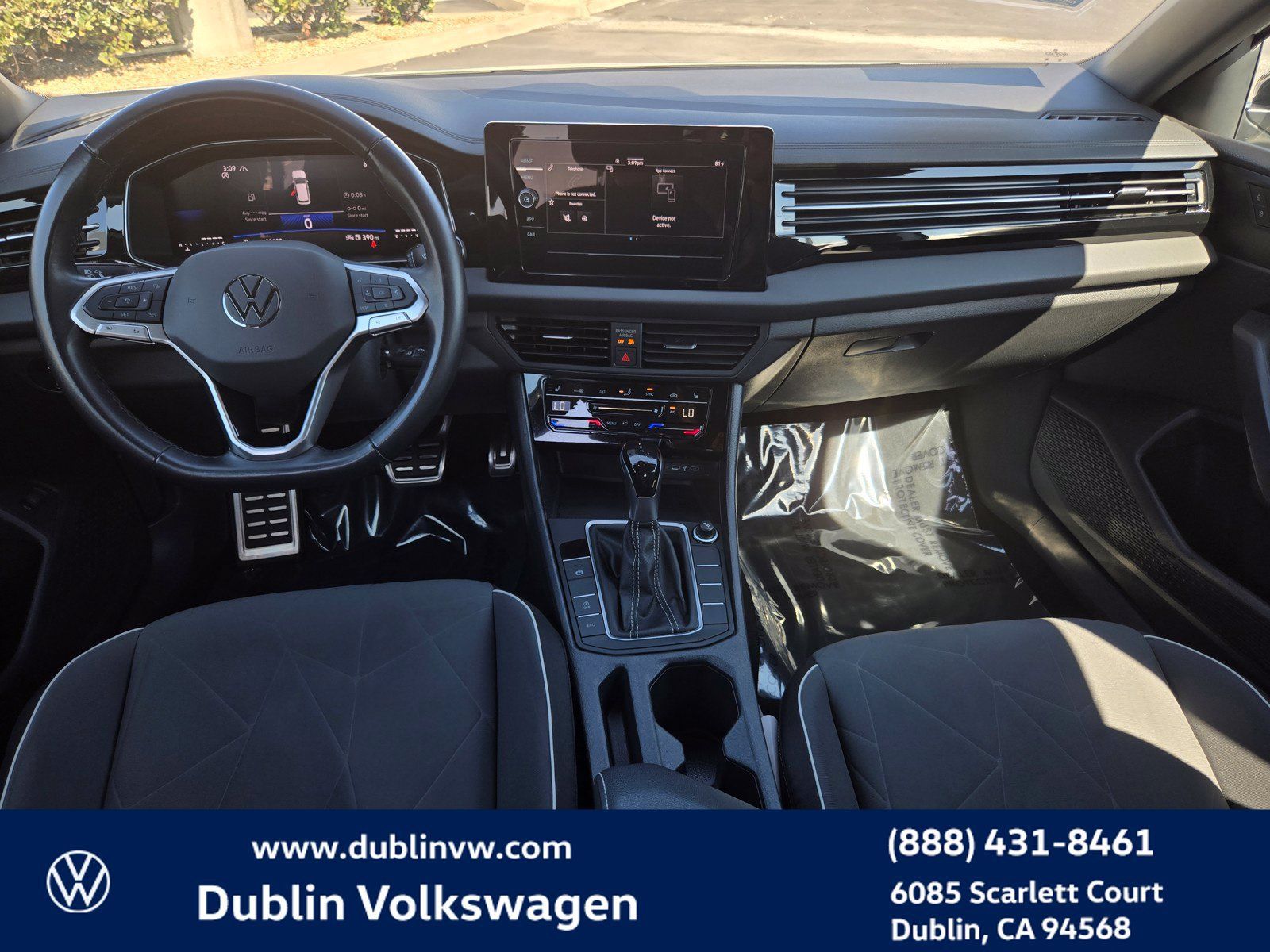 Certified 2025 Volkswagen Jetta Sport FWD image 13