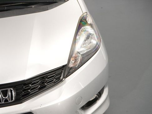 Used 2013 Honda Fit Sport image 6
