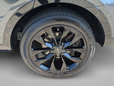 Used 2023 Kia Sorento SX AWD/4WD image 26
