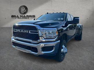Used 2024 RAM 3500 Tradesman w/ Chrome Appearance Group AWD/4WD video 1
