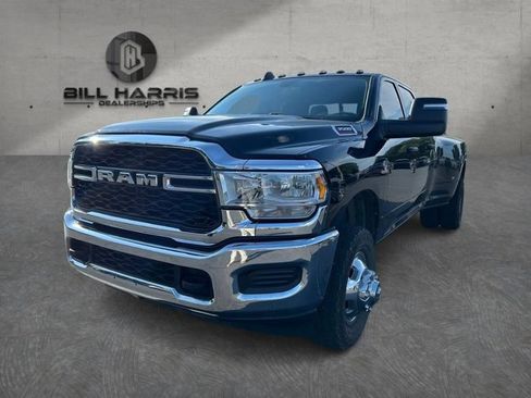 Used 2024 RAM 3500 Tradesman w/ Chrome Appearance Group AWD/4WD image 1