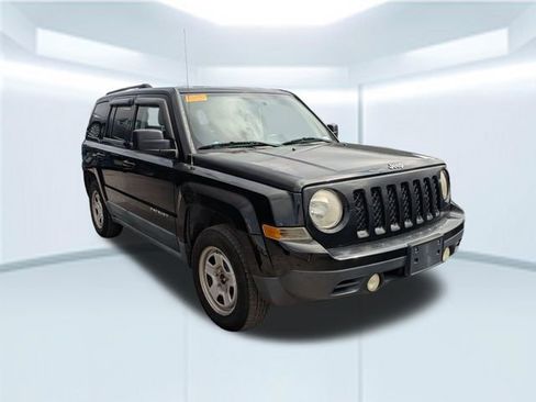 Used 2012 Jeep Patriot Sport w/ PWR Value Group image 4