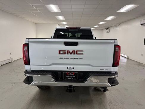 New 2026 GMC Sierra 2500 SLT image 7