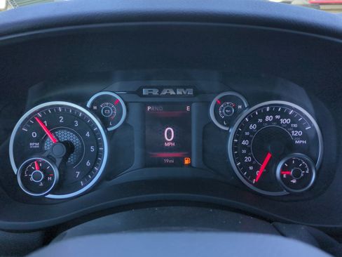 New 2026 RAM 2500 Big Horn AWD/4WD image 10