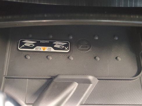 Used 2017 Chevrolet Impala Premier w/ Enhanced Convenience Package image 34