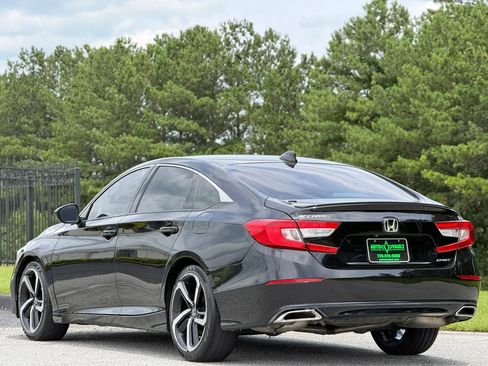 Used 2021 Honda Accord Sport image 7