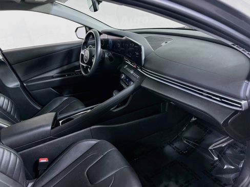 Used 2023 Hyundai Elantra Limited FWD image 30