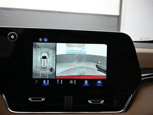 New 2026 Chevrolet Equinox ACTIV w/ Convenience Package III image 17