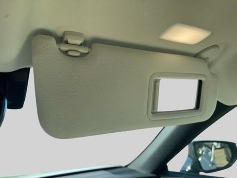 Used 2024 Lexus ES 300h w/ Luxury Package FWD image 39