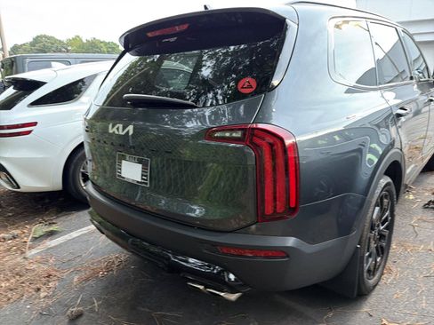 Used 2022 Kia Telluride EX w/ EX Premium Package AWD/4WD image 5