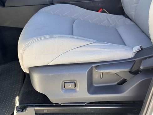 Used 2025 Toyota Tacoma SR5 image 27