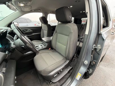 Used 2018 Chevrolet Traverse LT image 7