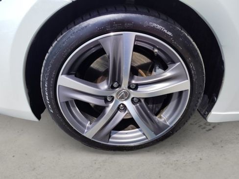 Used 2018 Lexus IS 300 AWD w/ Comfort Package image 9