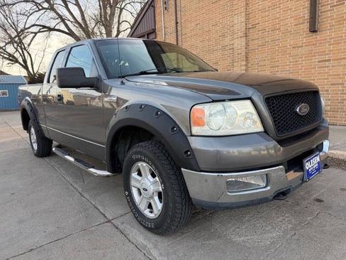 Used 2004 Ford F150 XLT image 2
