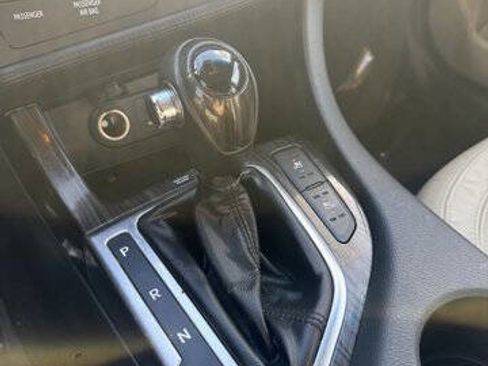 Used 2011 Kia Optima EX w/ Premium Pkg image 15