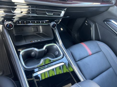 Used 2025 Chevrolet Traverse RS w/ LPO, Floor Liner Package image 19