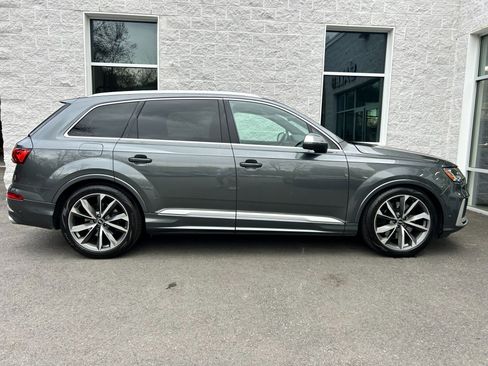 Used 2021 Audi SQ7 Premium Plus w/ Driver Assistance Package image 11