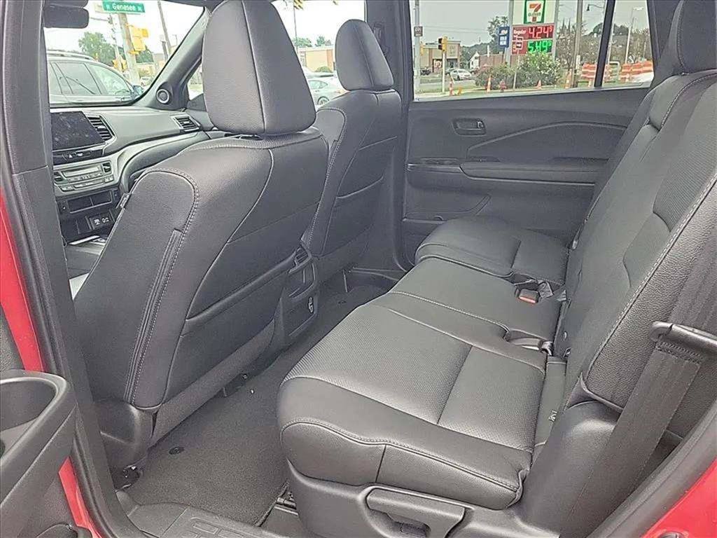 Used 2023 Honda Passport EX-L image 17