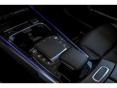 Certified 2022 Mercedes-Benz GLB 250 4MATIC image 21