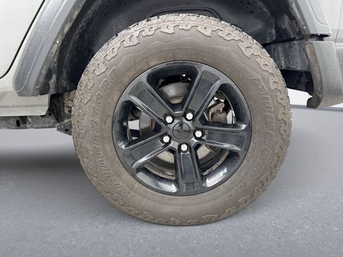 Used 2022 Jeep Wrangler Unlimited Sport AWD/4WD image 25
