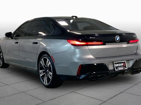 Used 2023 BMW 760i xDrive AWD/4WD image 2