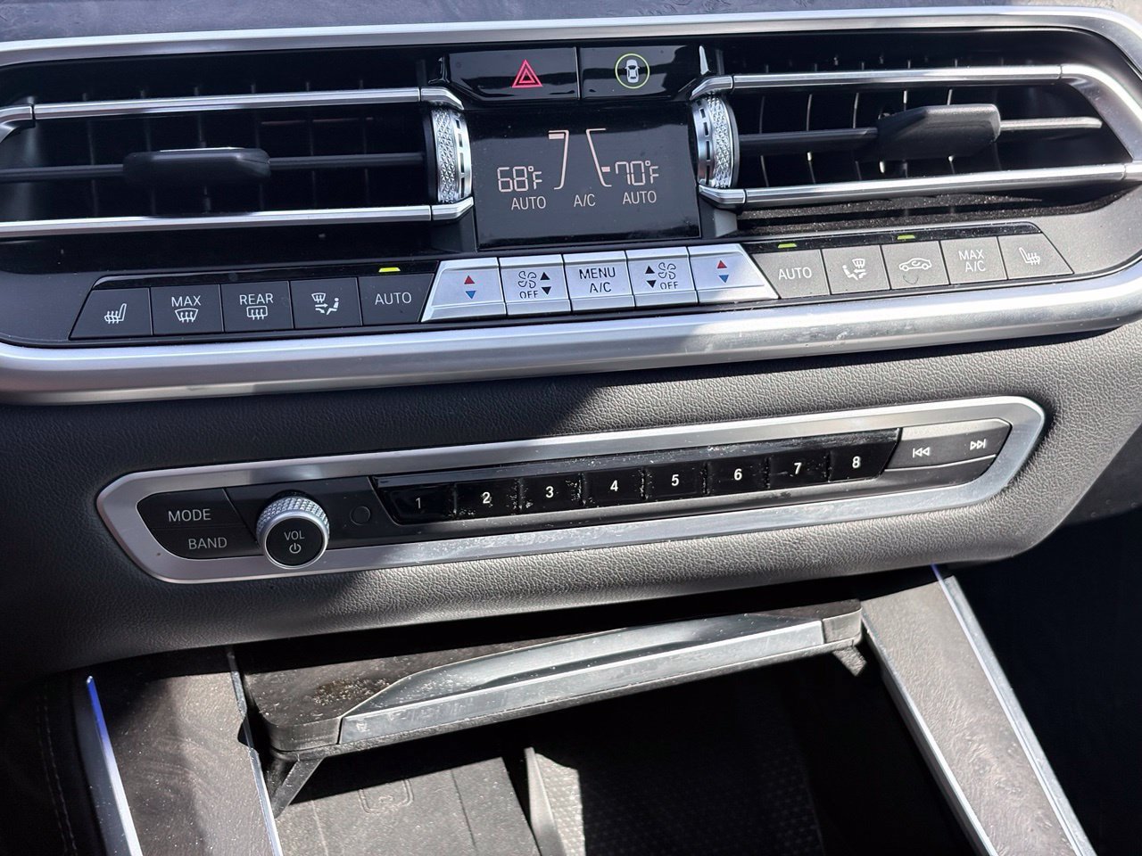 Used 2022 BMW X5 sDrive40i w/ M Sport Package RWD image 11