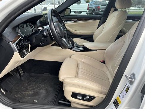 Used 2018 BMW 540i xDrive image 19