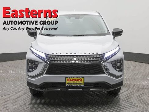Used 2024 Mitsubishi Eclipse Cross LE AWD/4WD image 2