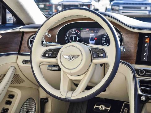 New 2026 Bentley Flying Spur Plug-In Hybrid image 15