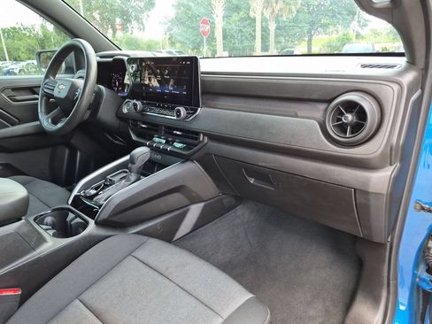 Used 2024 Chevrolet Colorado W/T w/ WT Convenience Package RWD image 24