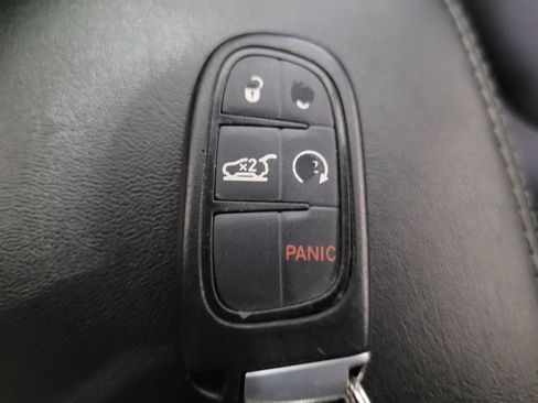 Used 2019 Jeep Cherokee Limited AWD/4WD image 32
