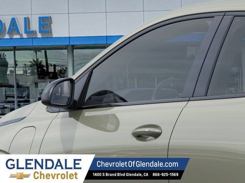 New 2027 Chevrolet Bolt LT w/ Comfort Package FWD image 12