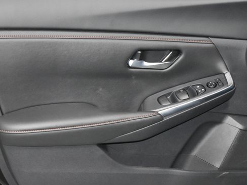 New 2025 Nissan Sentra SR w/ Midnight Edition image 3