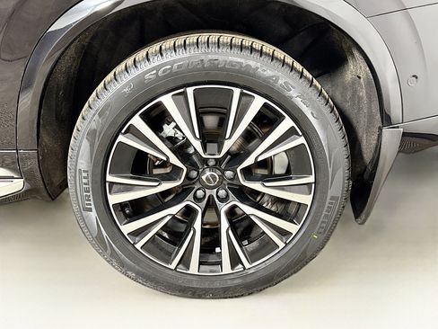 Used 2023 Volvo XC90 T8 Plus image 31
