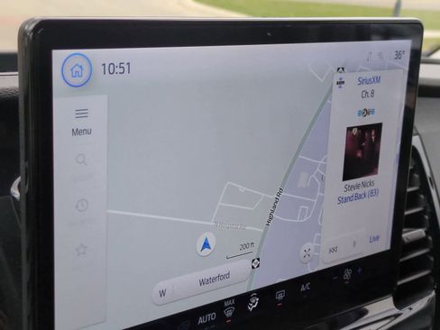 Used 2023 Ford Transit 350 XLT image 31