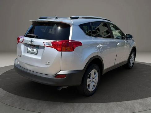 Used 2014 Toyota RAV4 LE AWD/4WD image 5