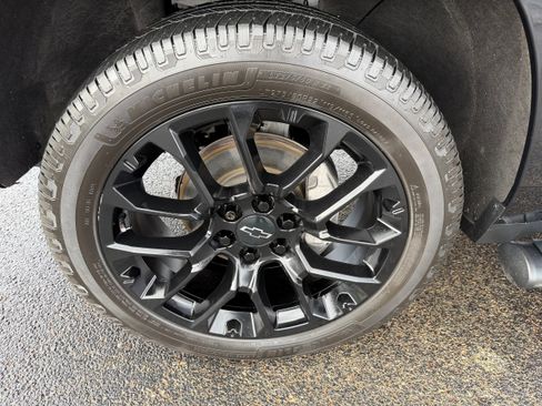 Used 2022 Chevrolet Tahoe Z71 w/ Luxury Package image 22