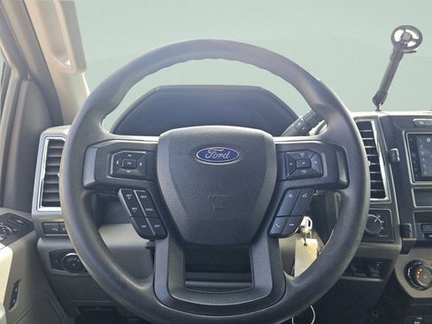 Used 2017 Ford F250 XLT AWD/4WD image 30