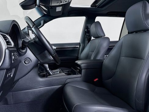 Used 2022 Lexus GX 460 Premium w/ Premium Package image 17