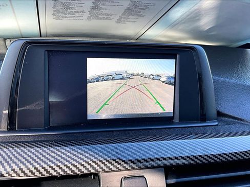 Used 2018 BMW 320i Sedan image 21