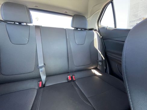 Used 2025 Buick Encore GX Preferred image 37