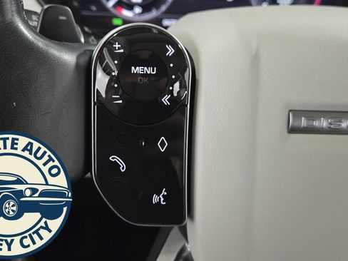 Used 2019 Land Rover Discovery HSE Luxury image 15