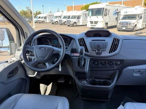 Used 2019 Ford Transit 150 XL RWD image 18